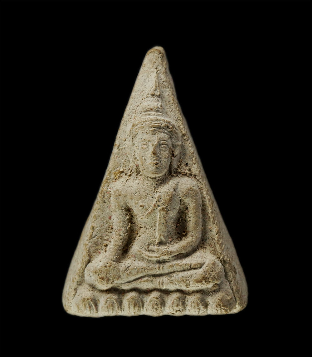 8Jan25 (51)ap.jpg - พระสมเด็จนางพญา เนื้อว่านมหาเสนห์ วัดเก่าเขาฉกรรจ์ อ.เขาฉกรรจ์ จ.สระแก้ว ปี2525 เนื้อผงพุทธคุณ ผงวาน พระเก่าสวย มวลสารดี น่าเก็บสะสมบูชา พร้อมกล่องเดิ [..] | https://kamulet.in.th